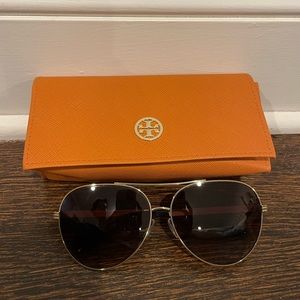 Tory Burch Oversized Aviators